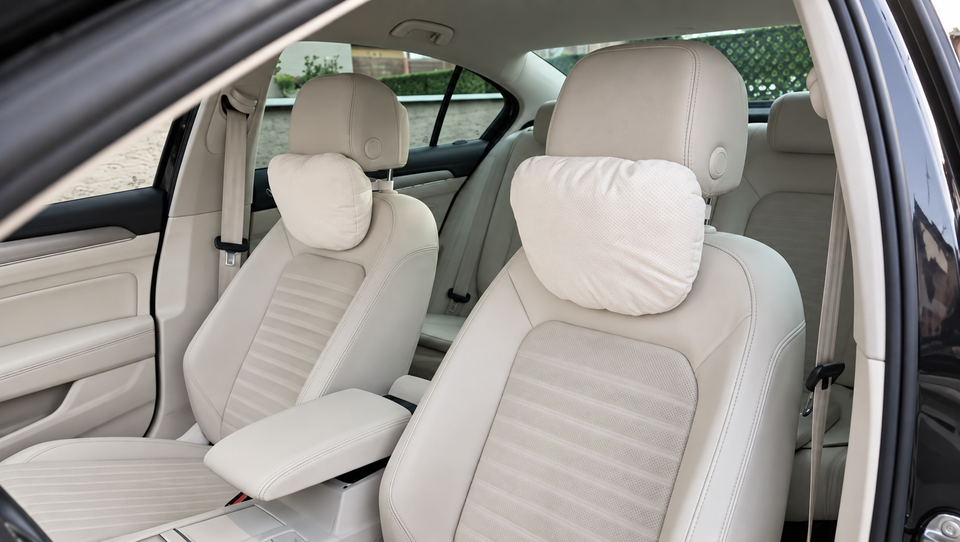 Car Neck Pillow vs. Lumbar Pillow: Which One Fits Your Seat?